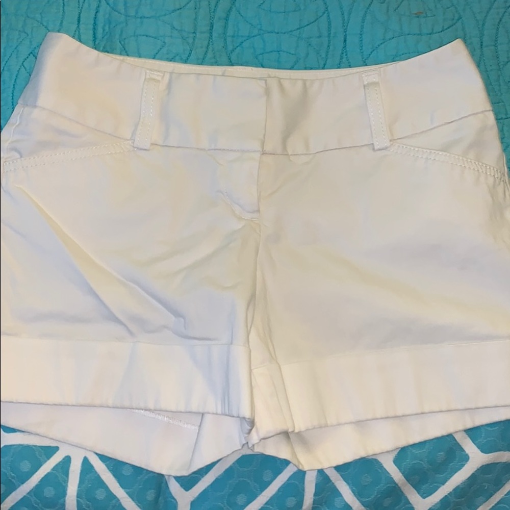 Express design studio white shorts 2